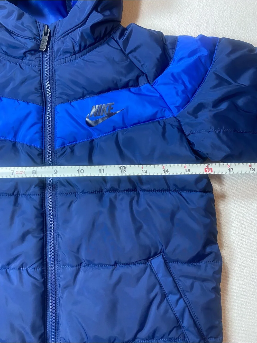 Nike Kids Hooded Winter Puffer Jacket size 7